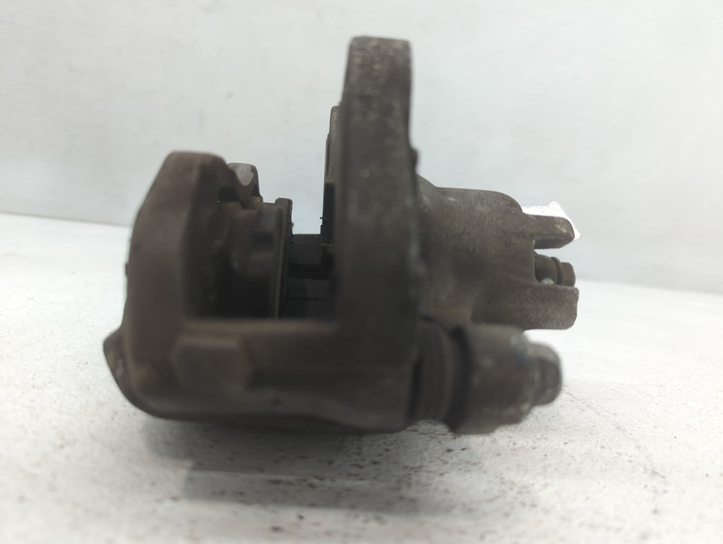 2008-2017 Mitsubishi Lancer Front Driver Left Brake Caliper - Oemusedautoparts1.com