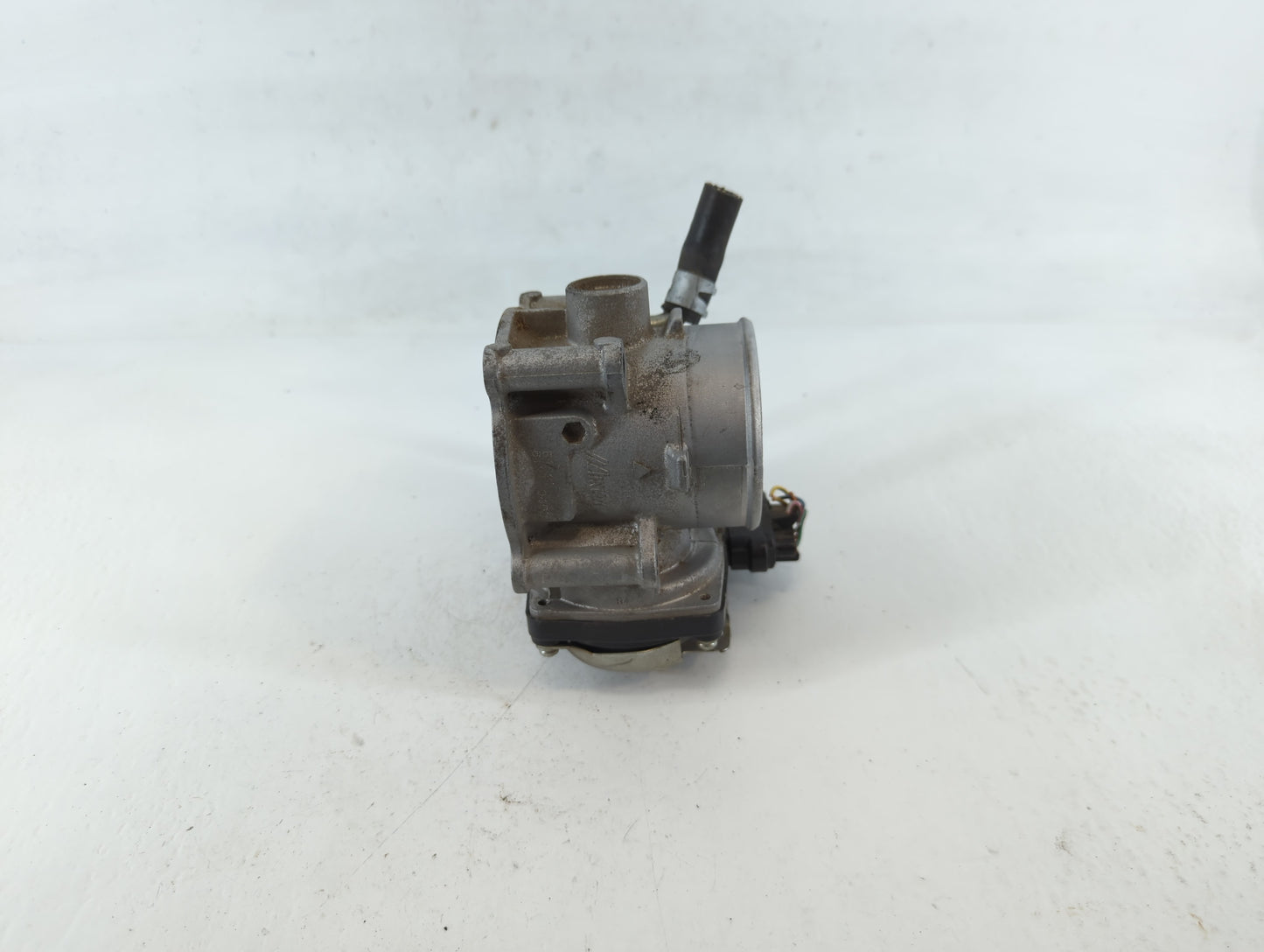 2013-2017 Mitsubishi Lancer Throttle Body P/N:57021 Fits Fits 2013 2014 2015 2016 2017 OEM Used Auto Parts - Oemusedautopart