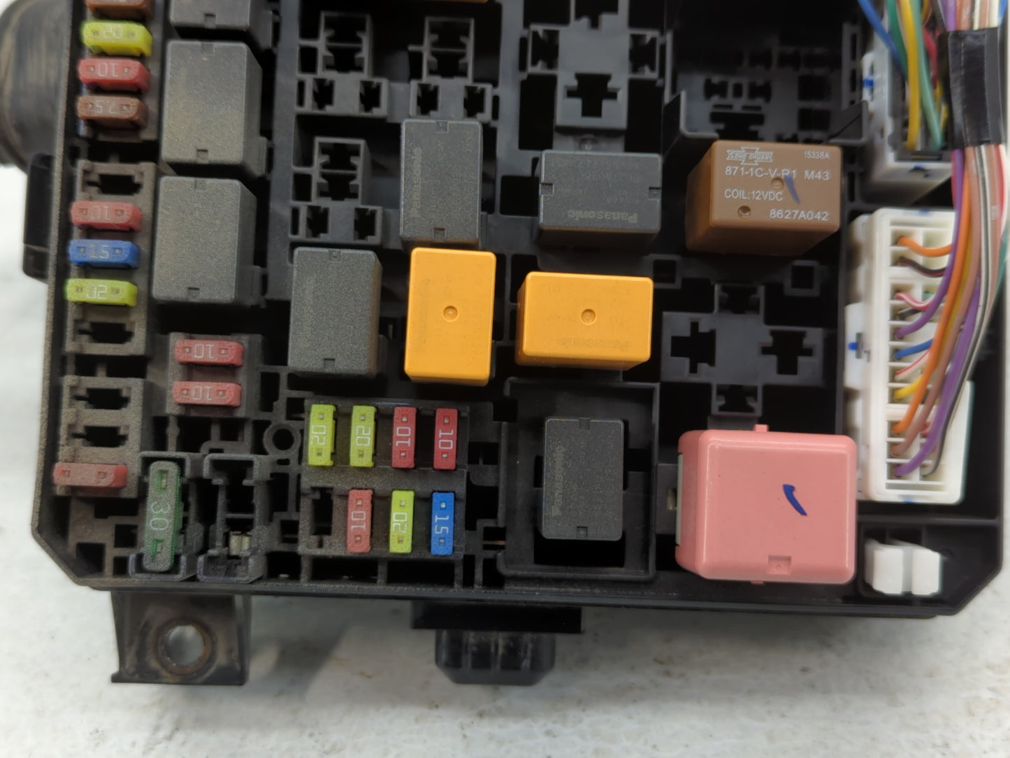 2016-2017 Mitsubishi Lancer Fusebox Fuse Box Panel Relay Module P/N:8565A268 Fits Fits 2012 2013 2014 2015 2016 2017 OEM Use