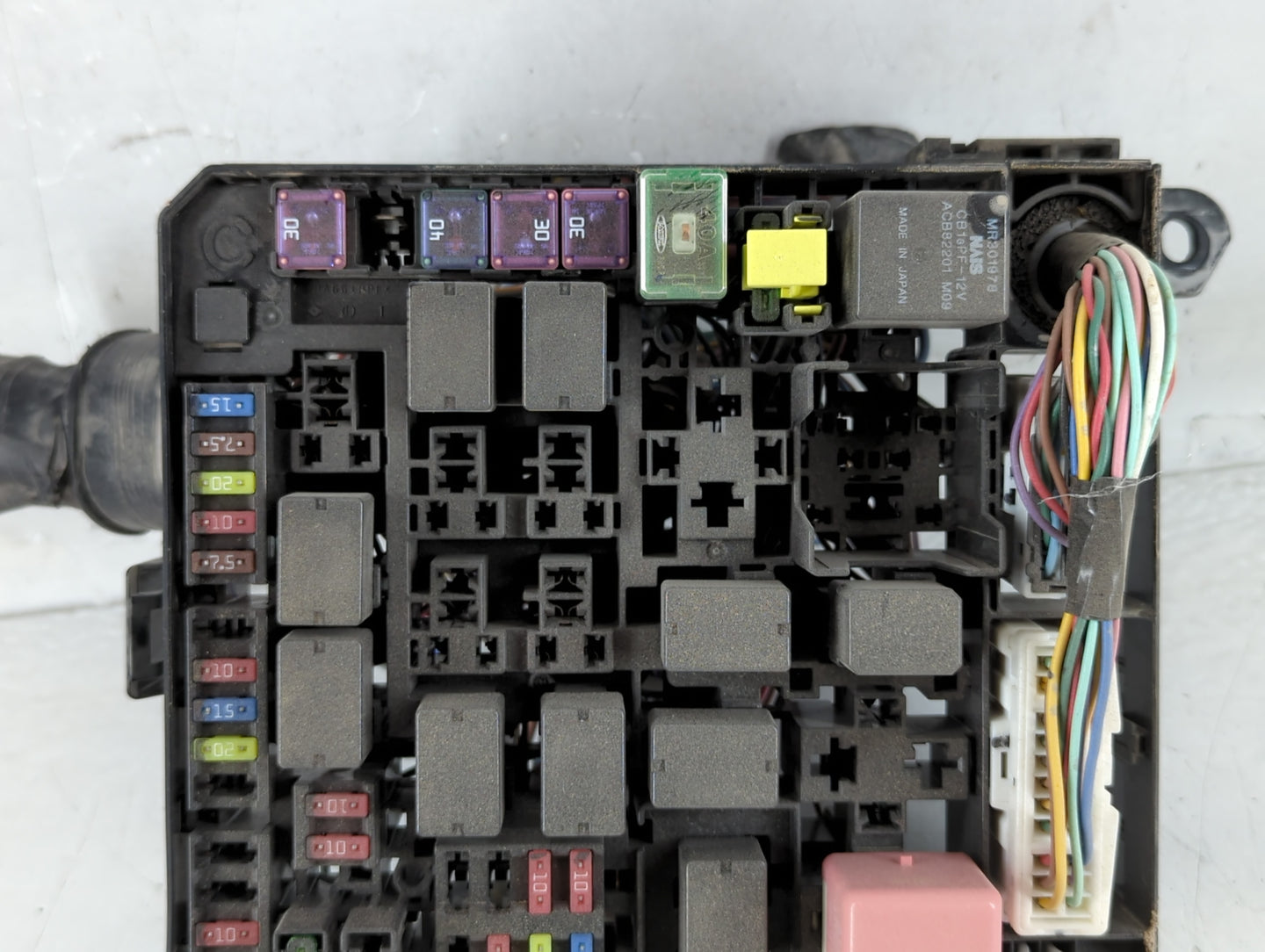 2016-2017 Mitsubishi Lancer Fusebox Fuse Box Panel Relay Module P/N:8565A268 Fits Fits 2012 2013 2014 2015 2016 2017 OEM Use