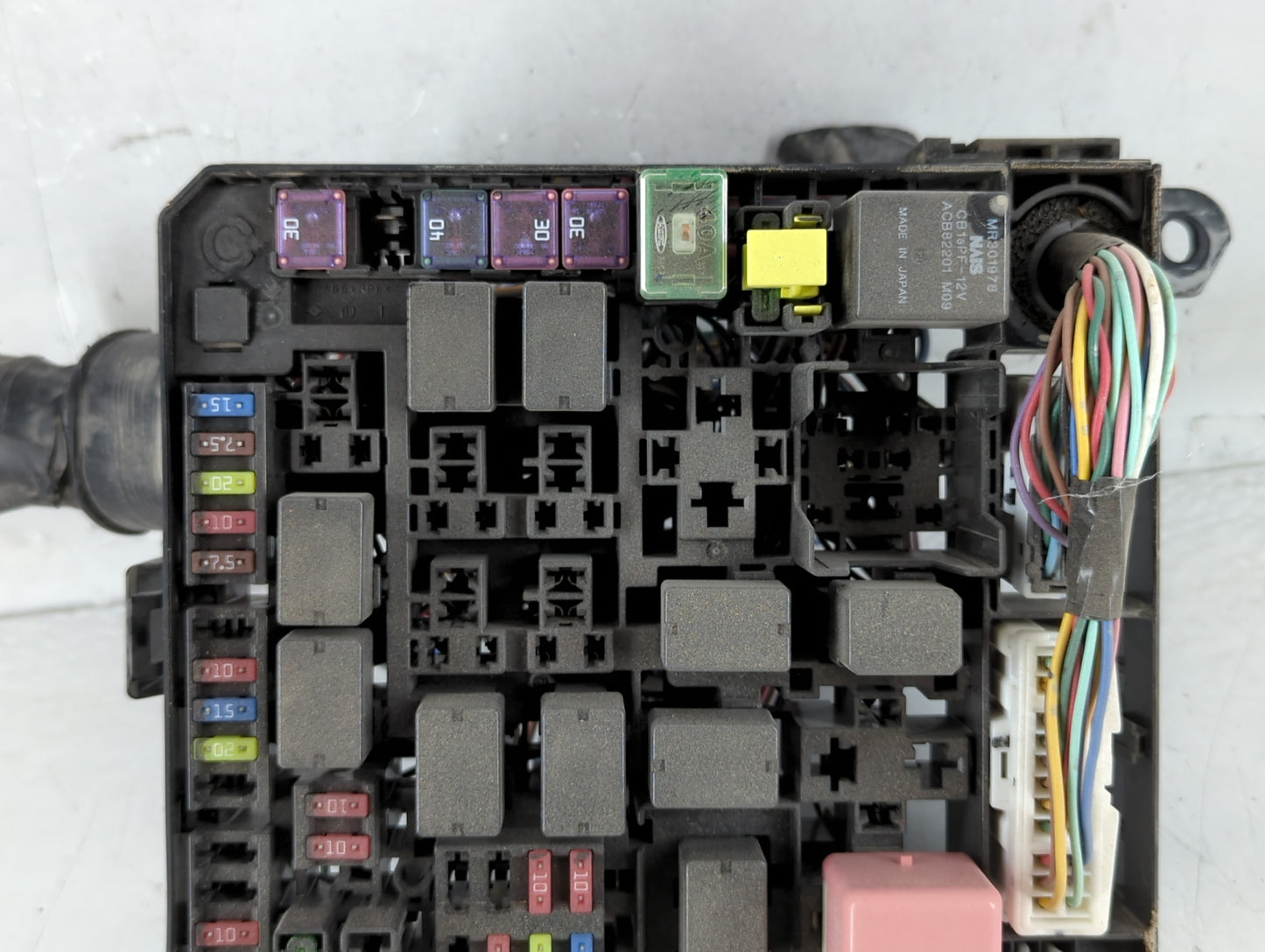 2016-2017 Mitsubishi Lancer Fusebox Fuse Box Panel Relay Module P/N:8565A268 Fits Fits 2012 2013 2014 2015 2016 2017 OEM Use