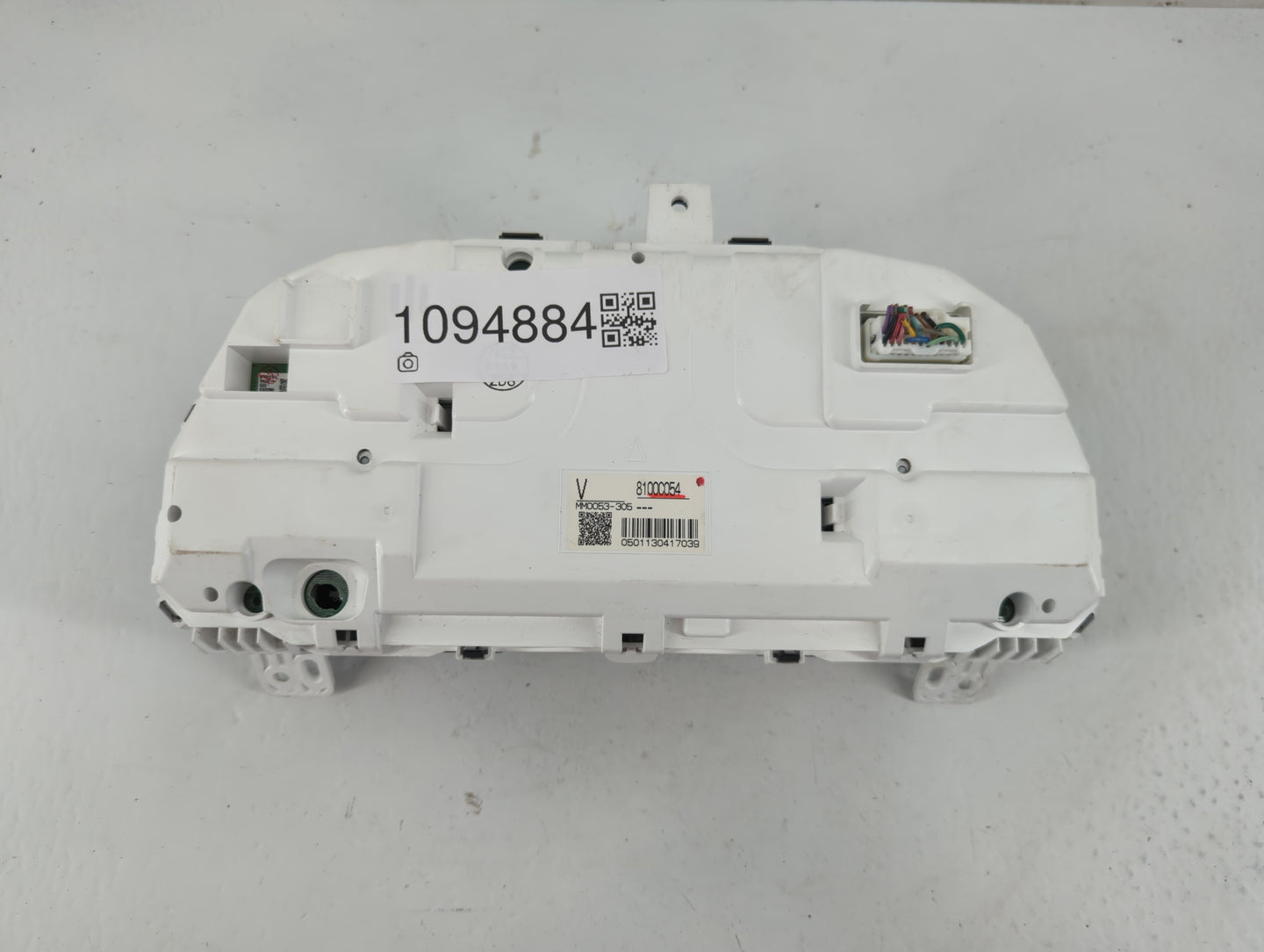 2016 Mitsubishi Outlander Instrument Cluster Speedometer Gauges P/N:8100C054 Fits OEM Used Auto Parts - Oemusedautoparts1.co
