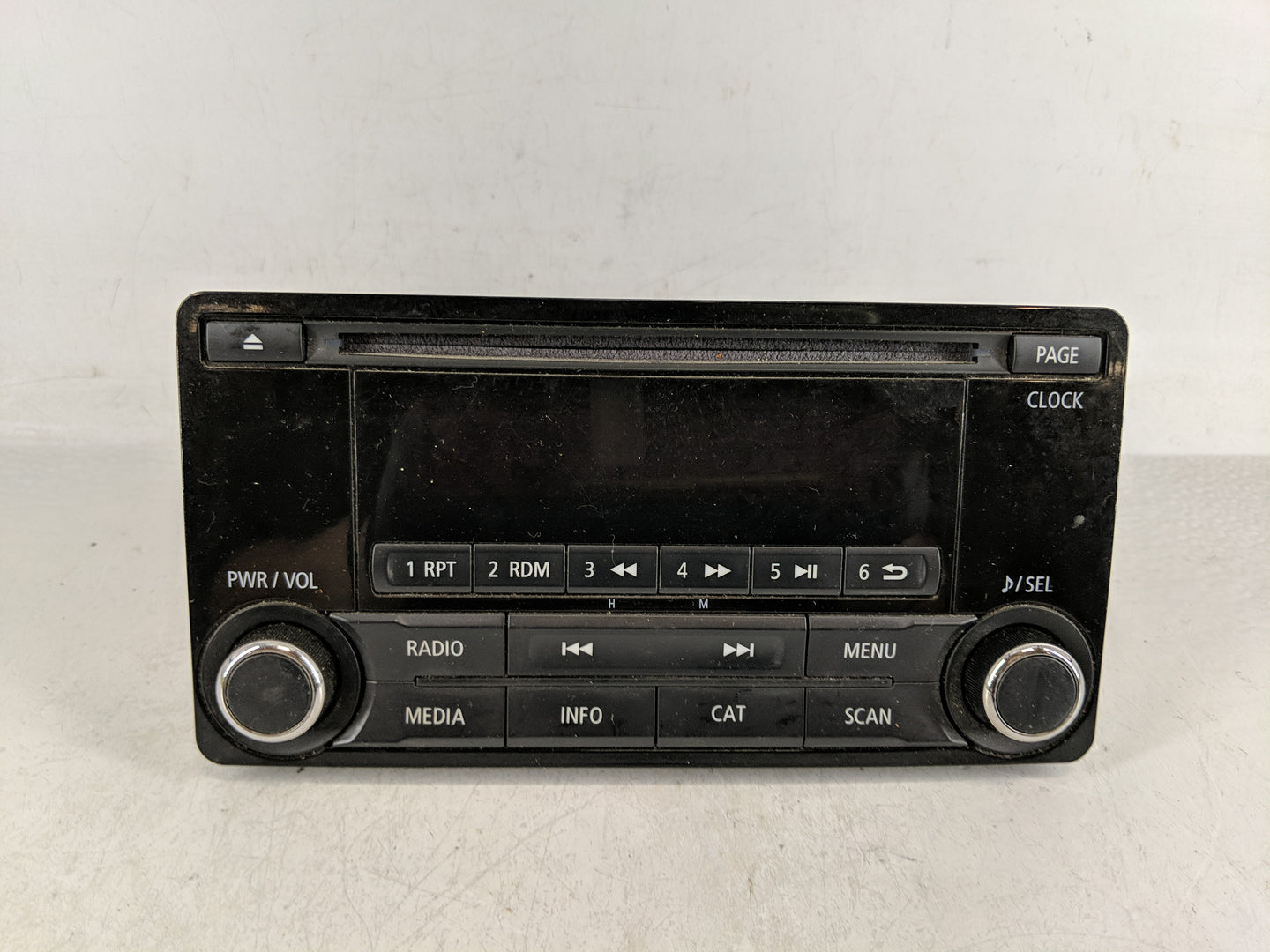 2016 Mitsubishi Outlander Radio AM FM Cd Player Receiver Replacement P/N:8701A185 Fits OEM Used Auto Parts - Oemusedautopart