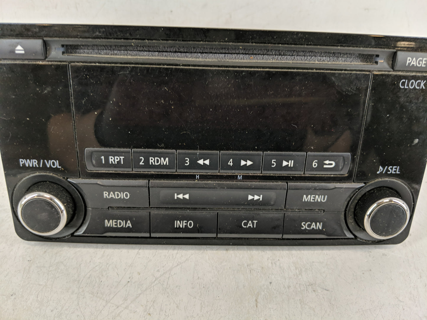 2016 Mitsubishi Outlander Radio AM FM Cd Player Receiver Replacement P/N:8701A185 Fits OEM Used Auto Parts - Oemusedautopart