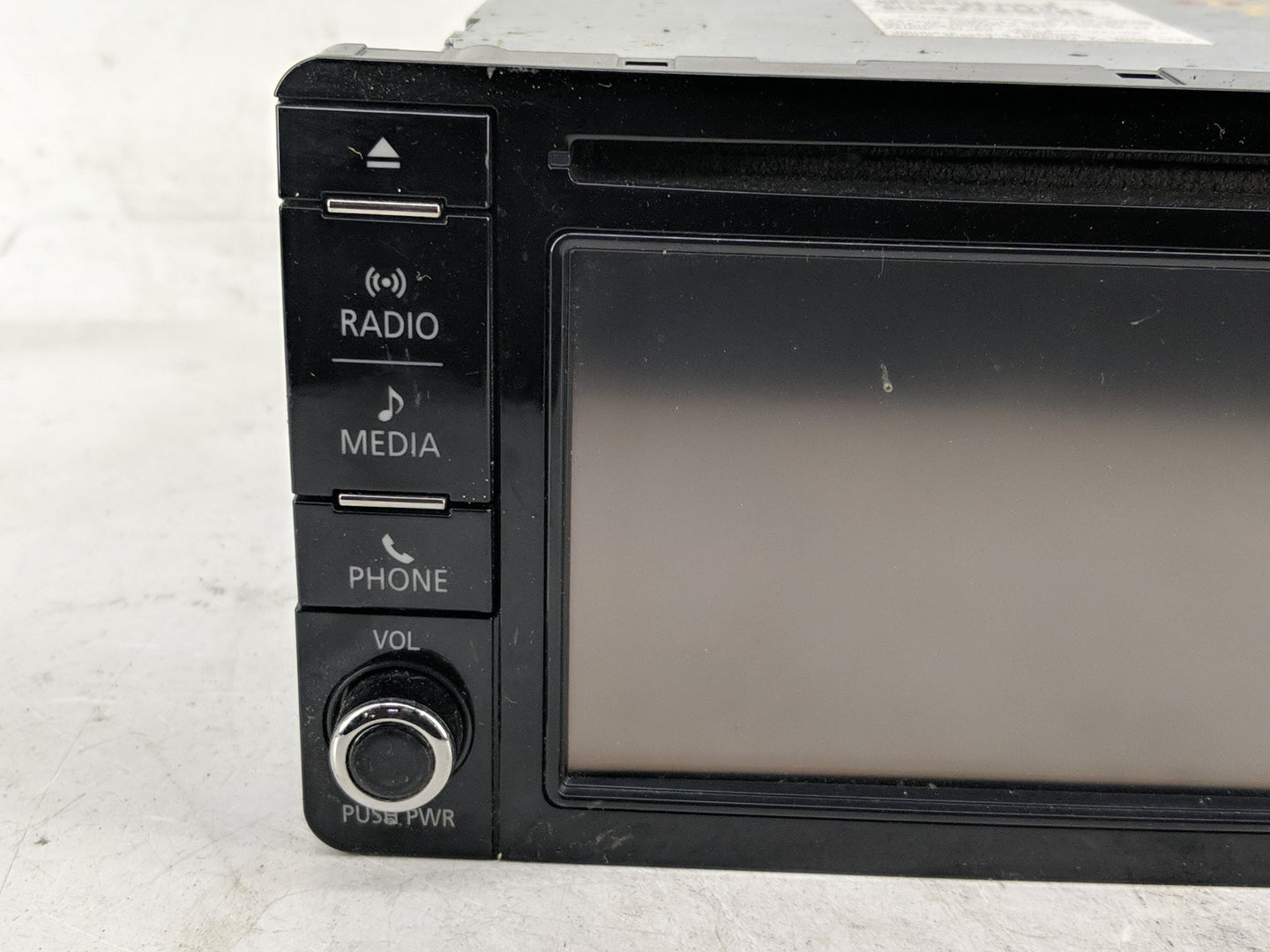 2016 Mitsubishi Outlander Radio AM FM Cd Player Receiver Replacement P/N:8701A692 Fits OEM Used Auto Parts - Oemusedautopart