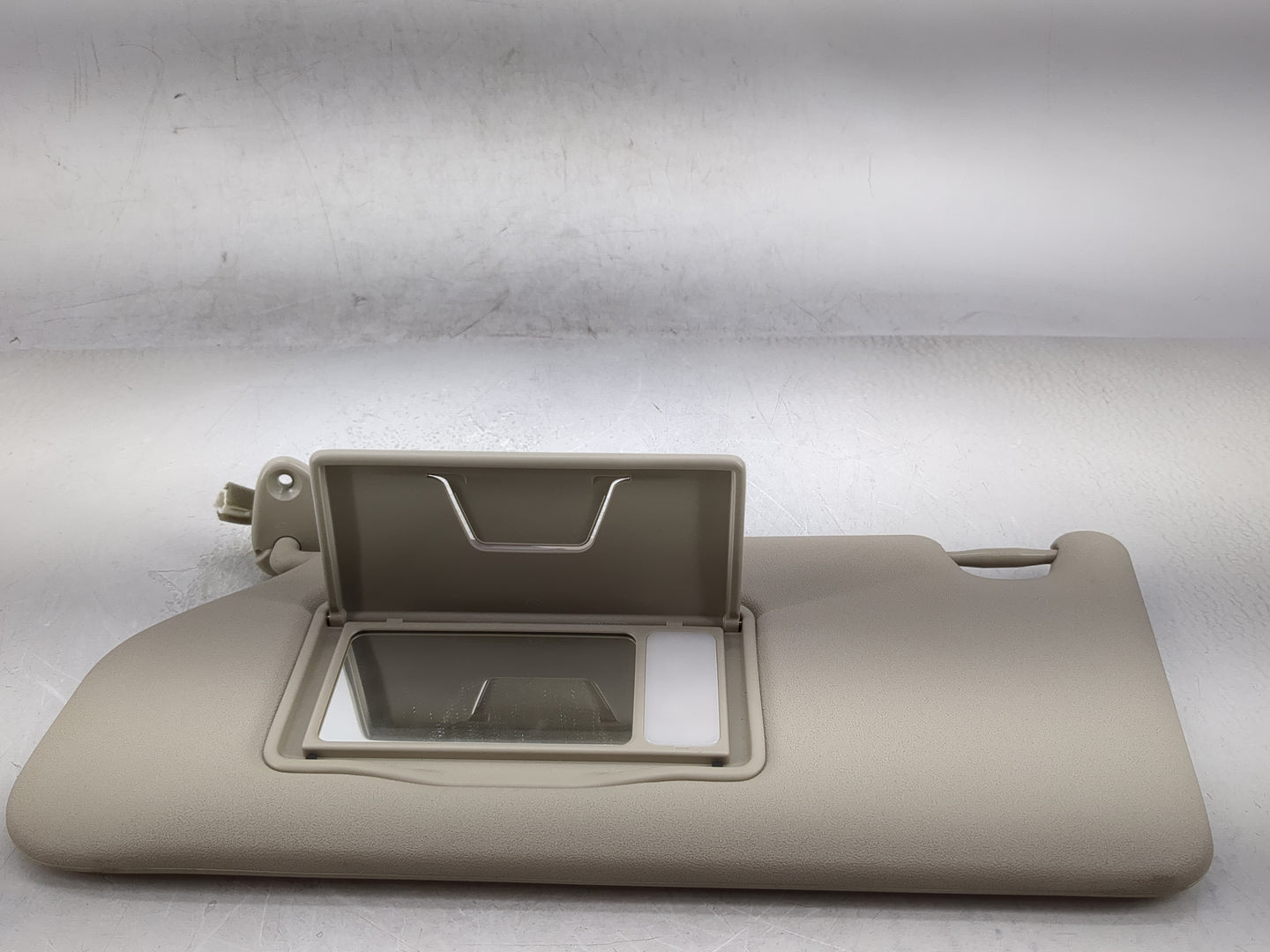 2016 Mitsubishi Outlander Sun Visor Shade Replacement Driver Left Mirror Fits OEM Used Auto Parts - Oemusedautoparts1.com