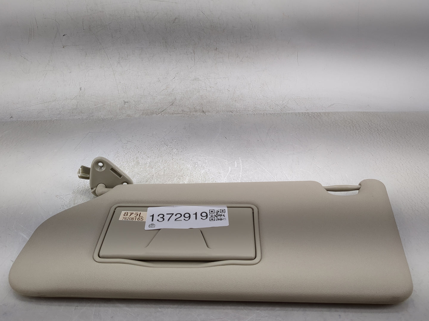 2016 Mitsubishi Outlander Sun Visor Shade Replacement Driver Left Mirror Fits OEM Used Auto Parts - Oemusedautoparts1.com