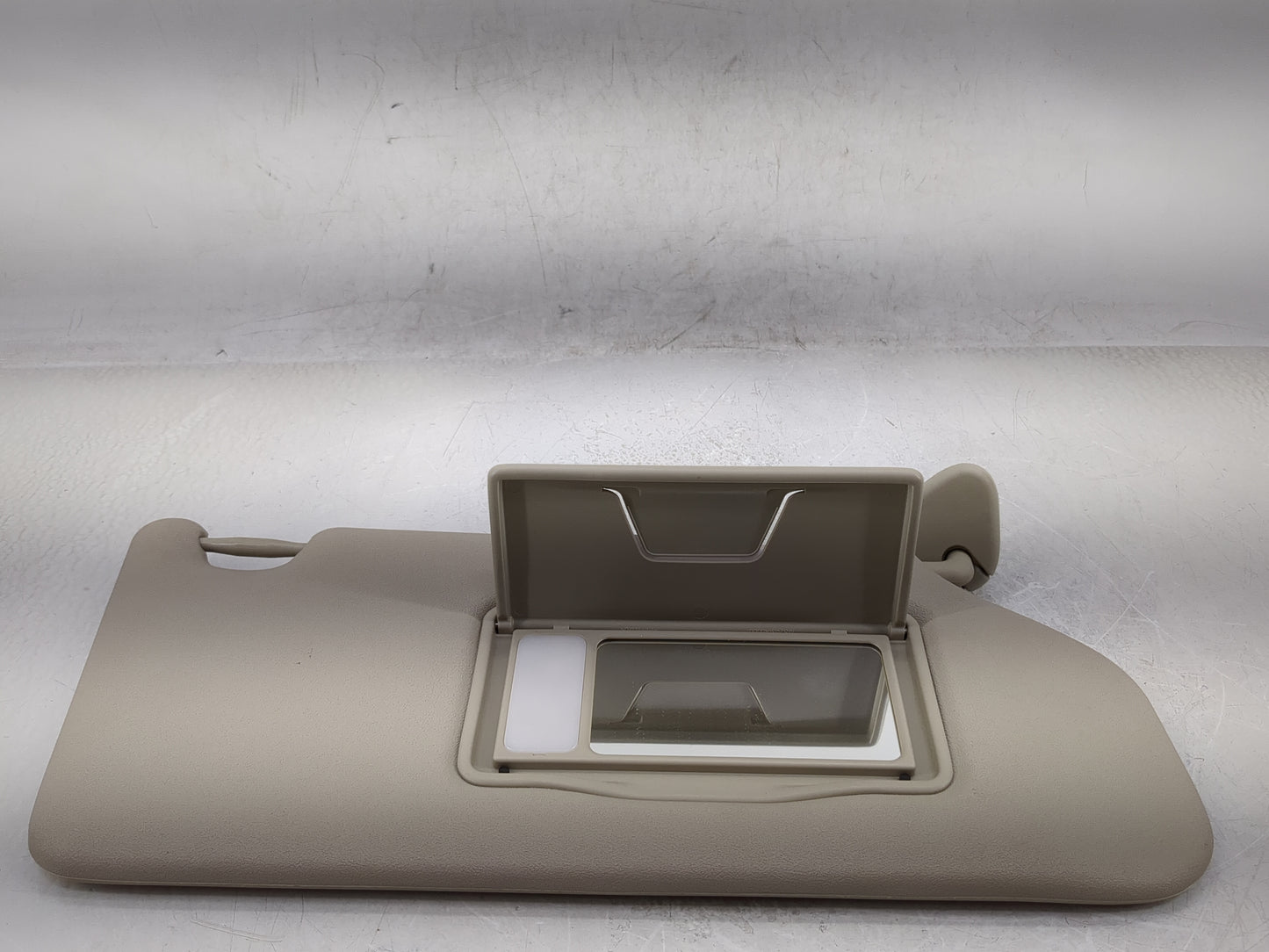2016 Mitsubishi Outlander Sun Visor Shade Replacement Passenger Right Mirror Fits OEM Used Auto Parts - Oemusedautoparts1.co