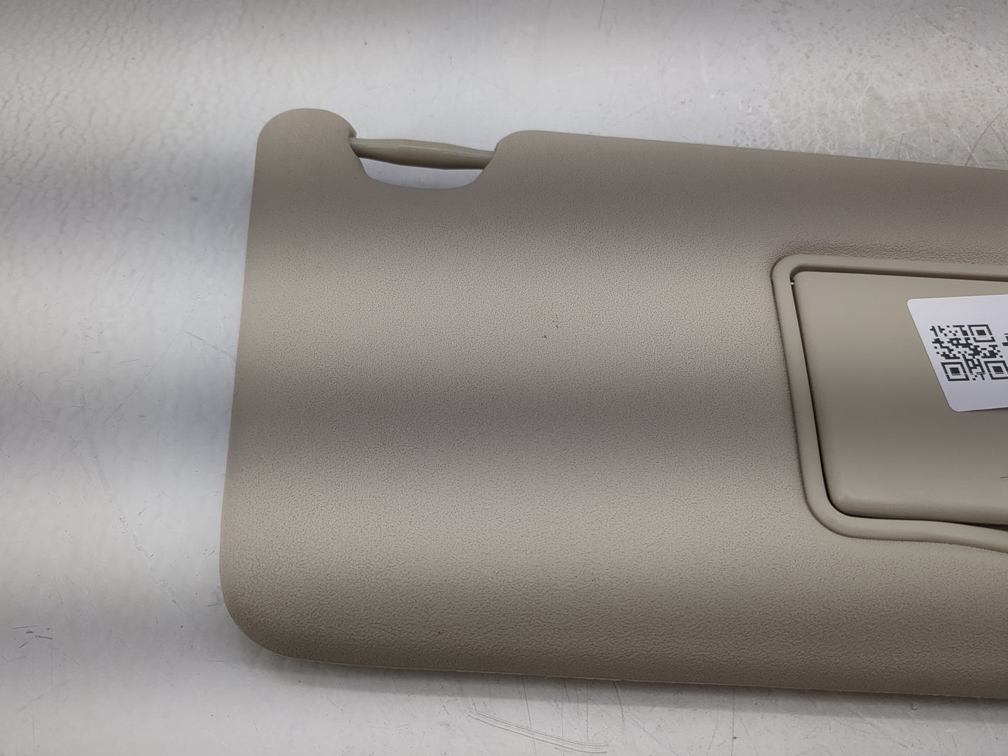 2016 Mitsubishi Outlander Sun Visor Shade Replacement Passenger Right Mirror Fits OEM Used Auto Parts - Oemusedautoparts1.co
