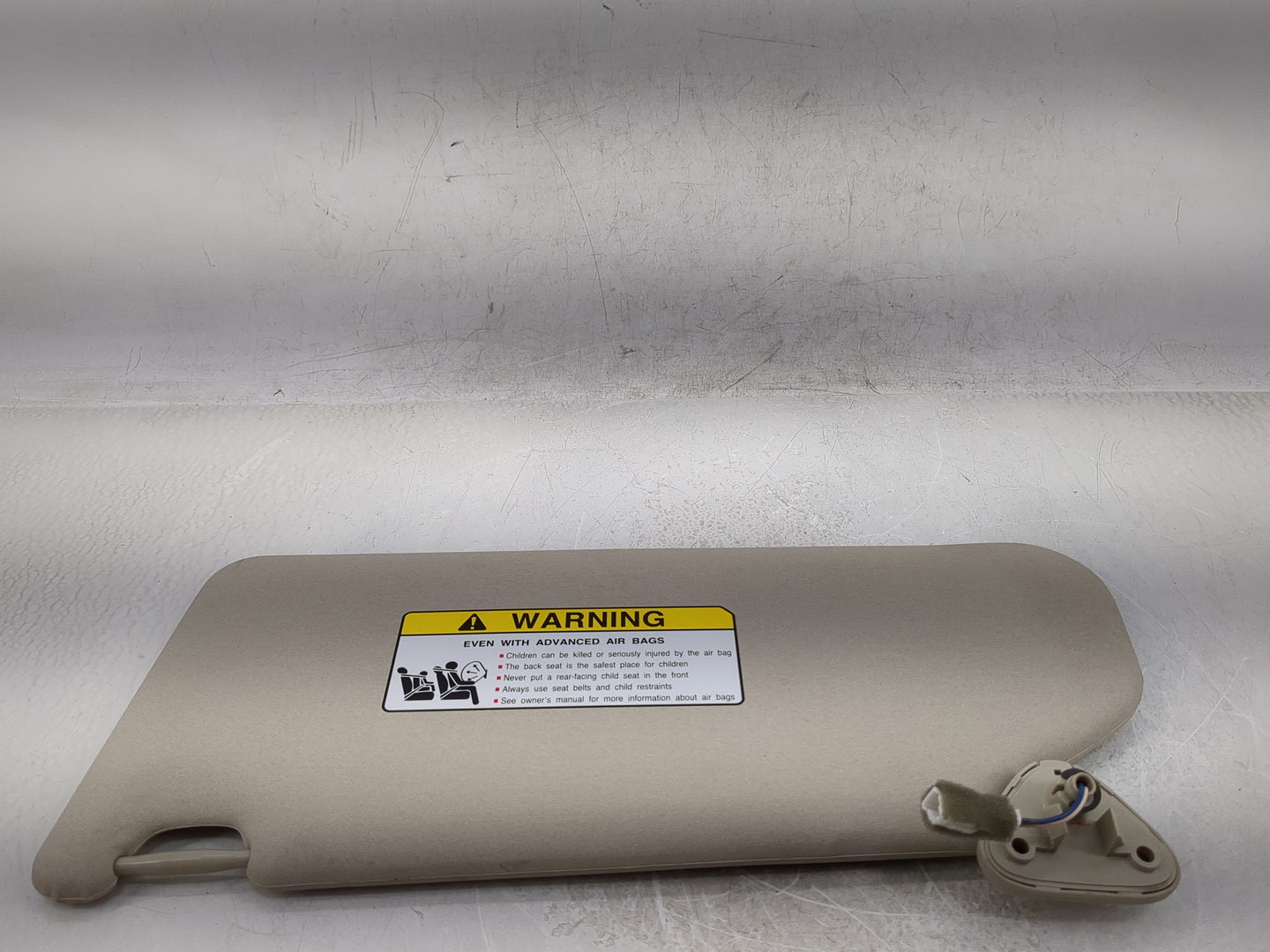 2016 Mitsubishi Outlander Sun Visor Shade Replacement Passenger Right Mirror Fits OEM Used Auto Parts - Oemusedautoparts1.co