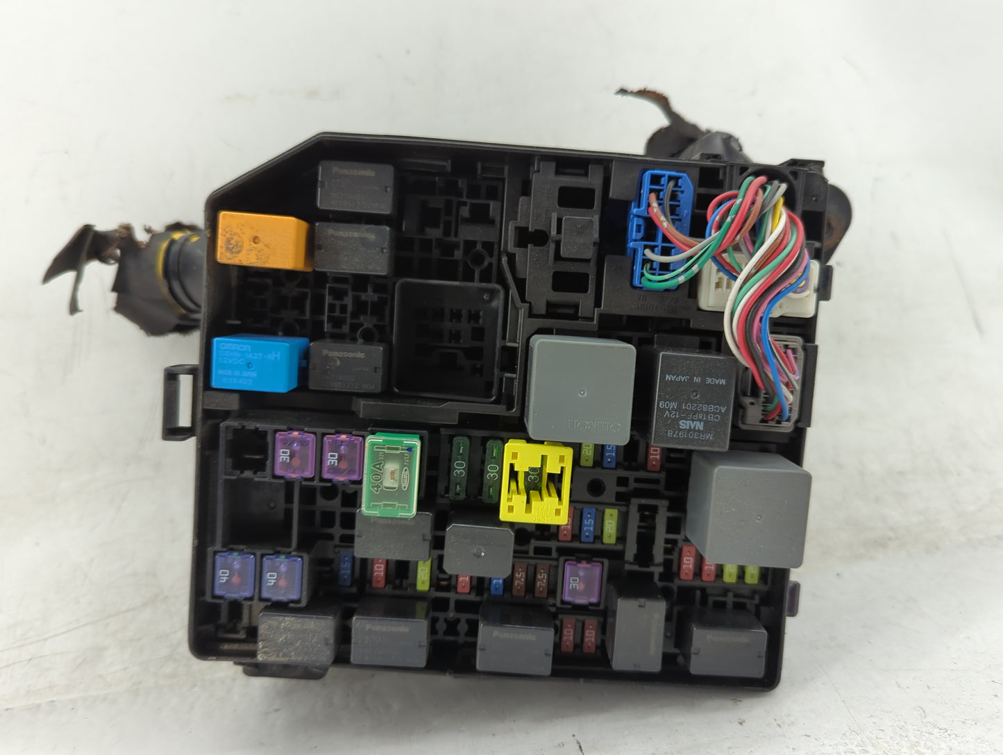 2014-2016 Mitsubishi Outlander Fusebox Fuse Box Panel Relay Module P/N:3605-NA Fits Fits 2014 2015 2016 OEM Used Auto Parts 