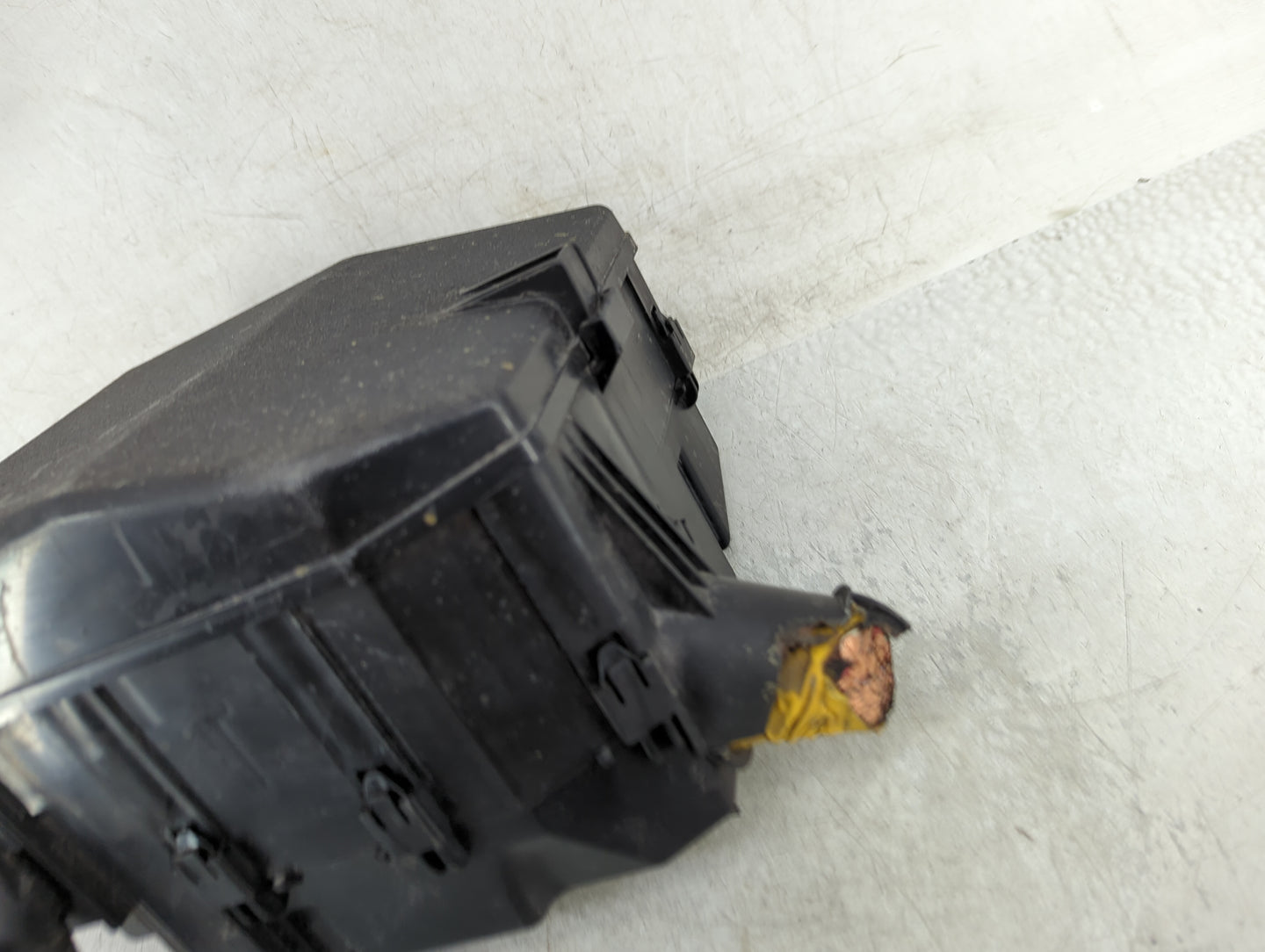 2014-2016 Mitsubishi Outlander Fusebox Fuse Box Panel Relay Module Fits Fits 2014 2015 2016 OEM Used Auto Parts - Oemusedaut