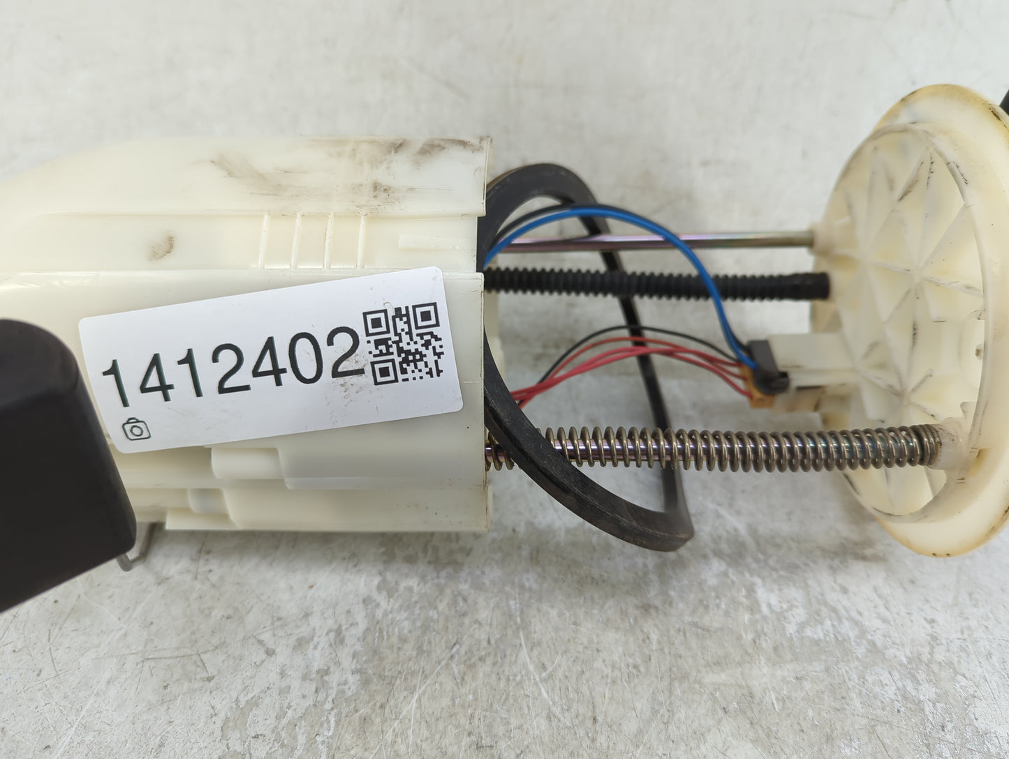 2014-2016 Mitsubishi Outlander Electrical Gas Fuel Pump Assembly - Oemusedautoparts1.com
