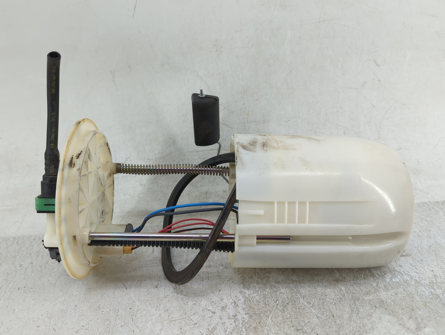 2014-2016 Mitsubishi Outlander Electrical Gas Fuel Pump Assembly - Oemusedautoparts1.com