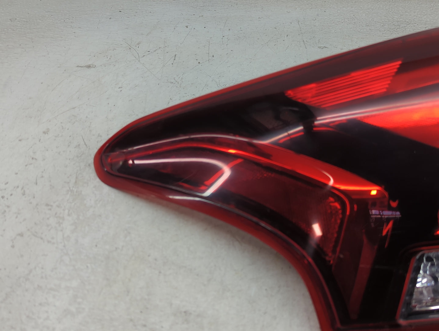 2016 Mitsubishi Outlander Tail Light Assembly Driver Left OEM Fits OEM Used Auto Parts - Oemusedautoparts1.com