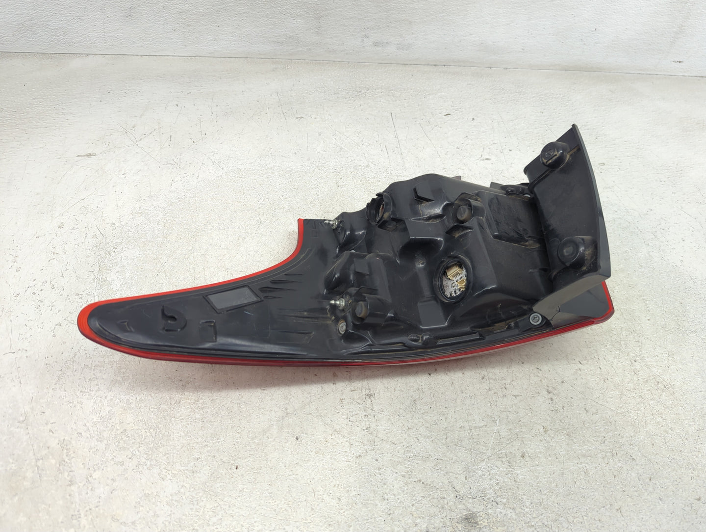 2016 Mitsubishi Outlander Tail Light Assembly Driver Left OEM Fits OEM Used Auto Parts - Oemusedautoparts1.com