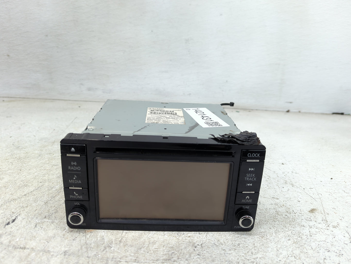 2016 Mitsubishi Outlander Radio AM FM Cd Player Receiver Replacement P/N:8701A692 Fits OEM Used Auto Parts - Oemusedautopart