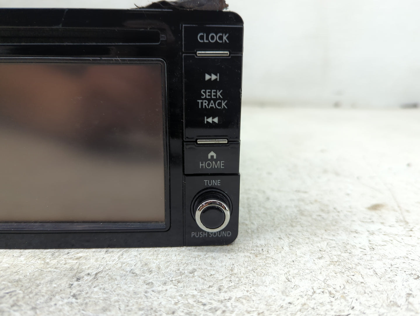2016 Mitsubishi Outlander Radio AM FM Cd Player Receiver Replacement P/N:8701A692 Fits OEM Used Auto Parts - Oemusedautopart