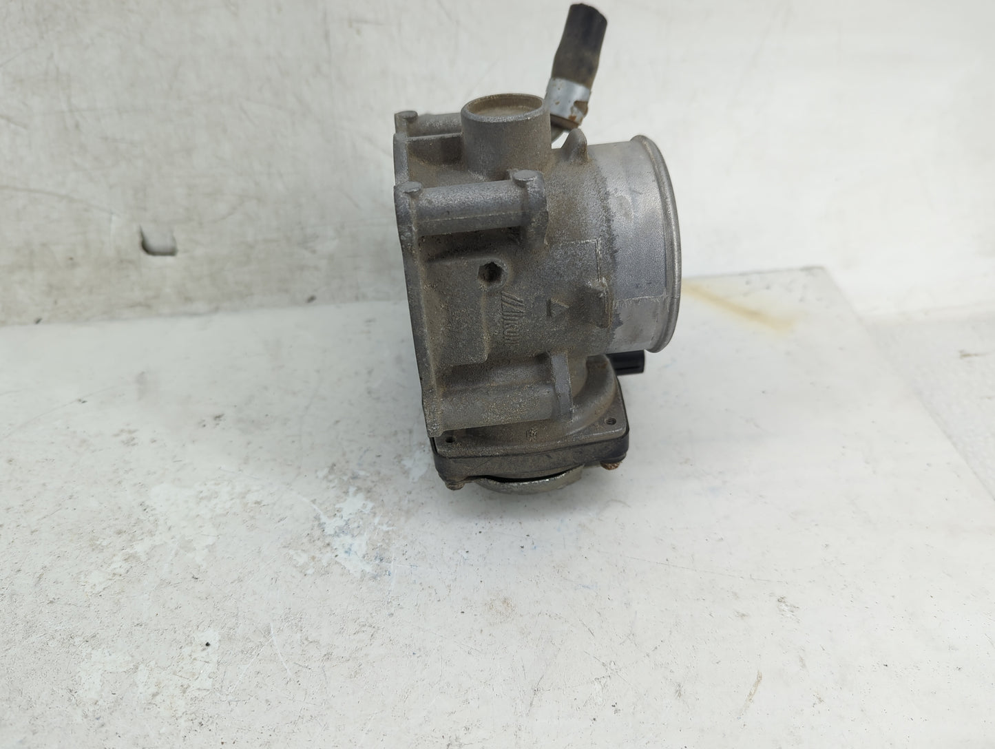 2013-2017 Mitsubishi Outlander Throttle Body Fits Fits 2013 2014 2015 2016 2017 OEM Used Auto Parts - Oemusedautoparts1.com