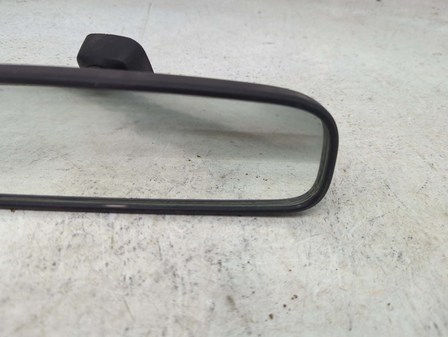 2016 Mitsubishi Outlander Interior Rear View Mirror Replacement OEM P/N:X017171 Murakami 7225, 05*2197 Fits OEM Used Auto Pa