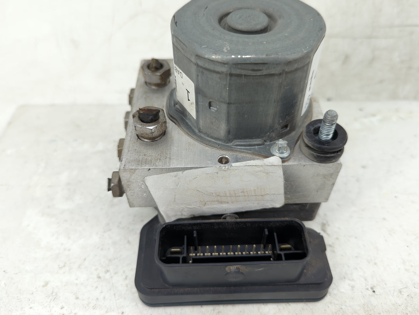 2014-2016 Mitsubishi Outlander ABS Pump Control Module Replacement P/N:DA83-2C405-A Fits Fits 2014 2015 2016 OEM Used Auto P