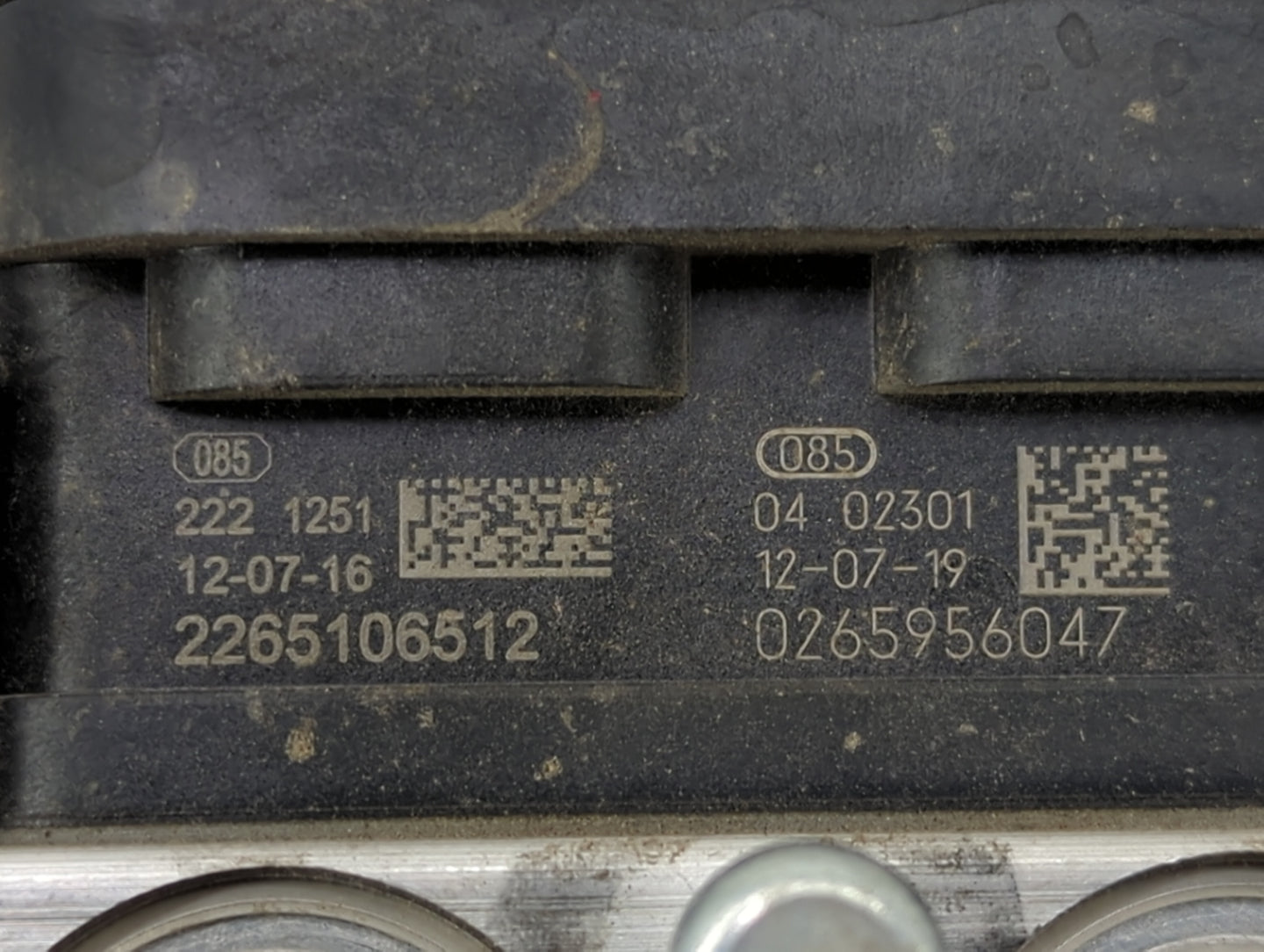 2014-2016 Mitsubishi Outlander ABS Pump Control Module Replacement P/N:DA83-2C405-A Fits Fits 2014 2015 2016 OEM Used Auto P