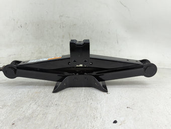 compare product 2016 Mitsubishi Outlander Spare Scissor Car Jack