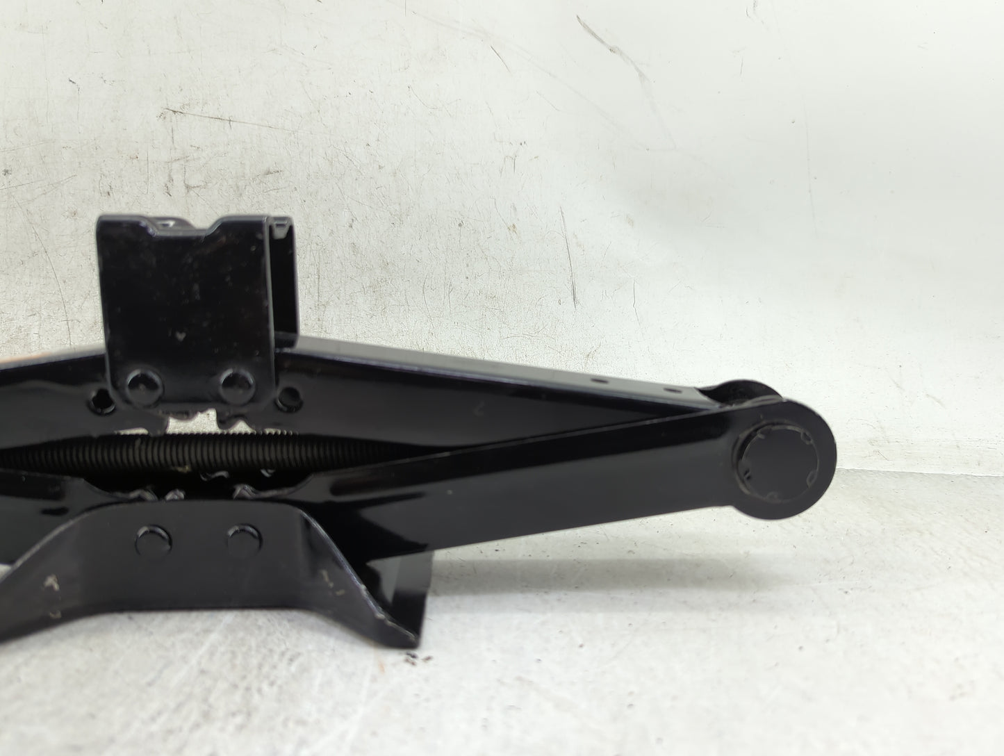 2016 Mitsubishi Outlander Spare Scissor Car Jack - Oemusedautoparts1.com