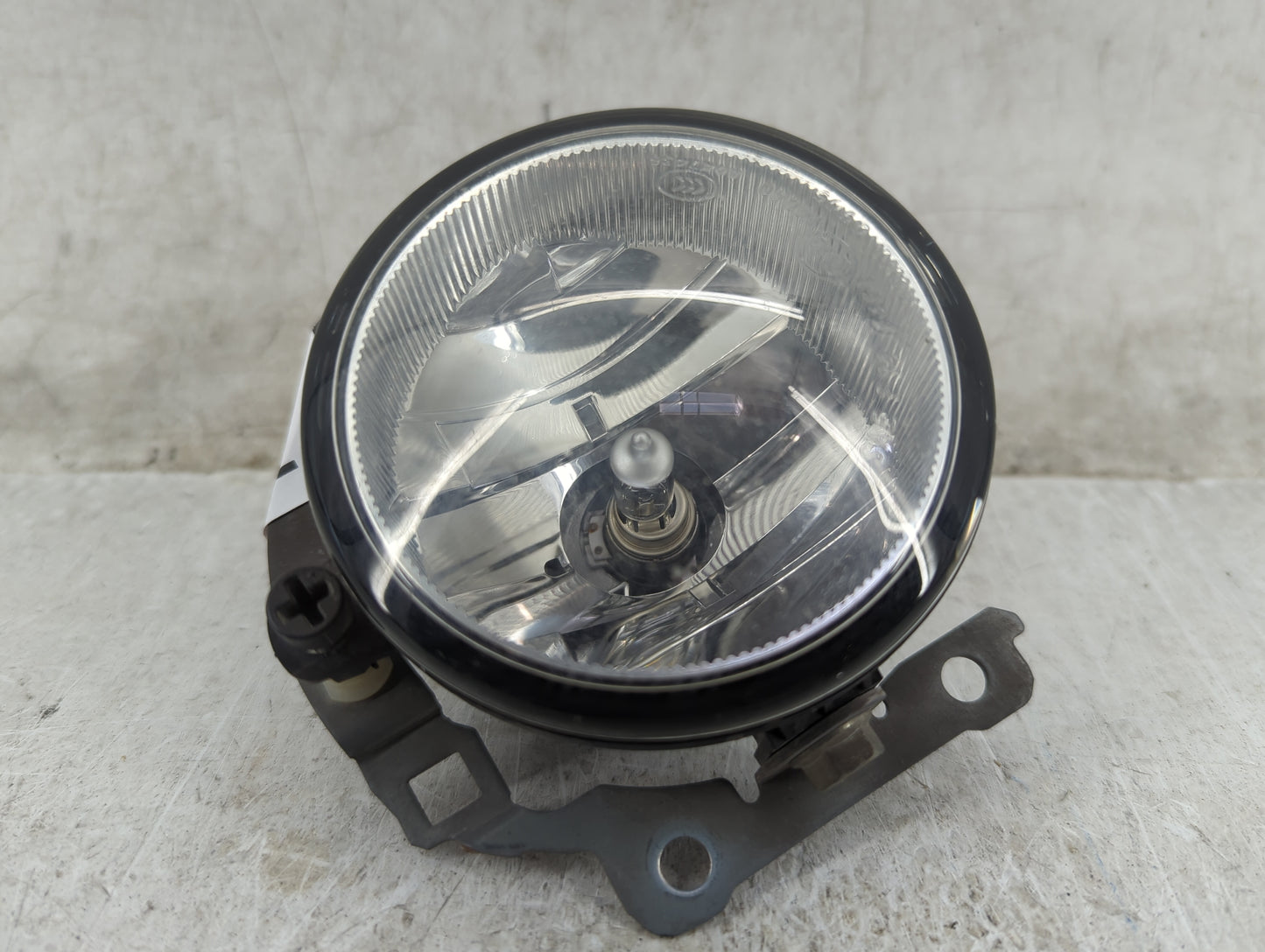 2016-2022 Mitsubishi Outlander Driver Left Oem Fog Light Lamp - Oemusedautoparts1.com