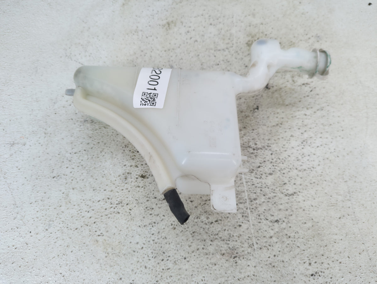 2014 Outlander Radiator Coolant Overflow Expansion Tank Bottle - Oemusedautoparts1.com