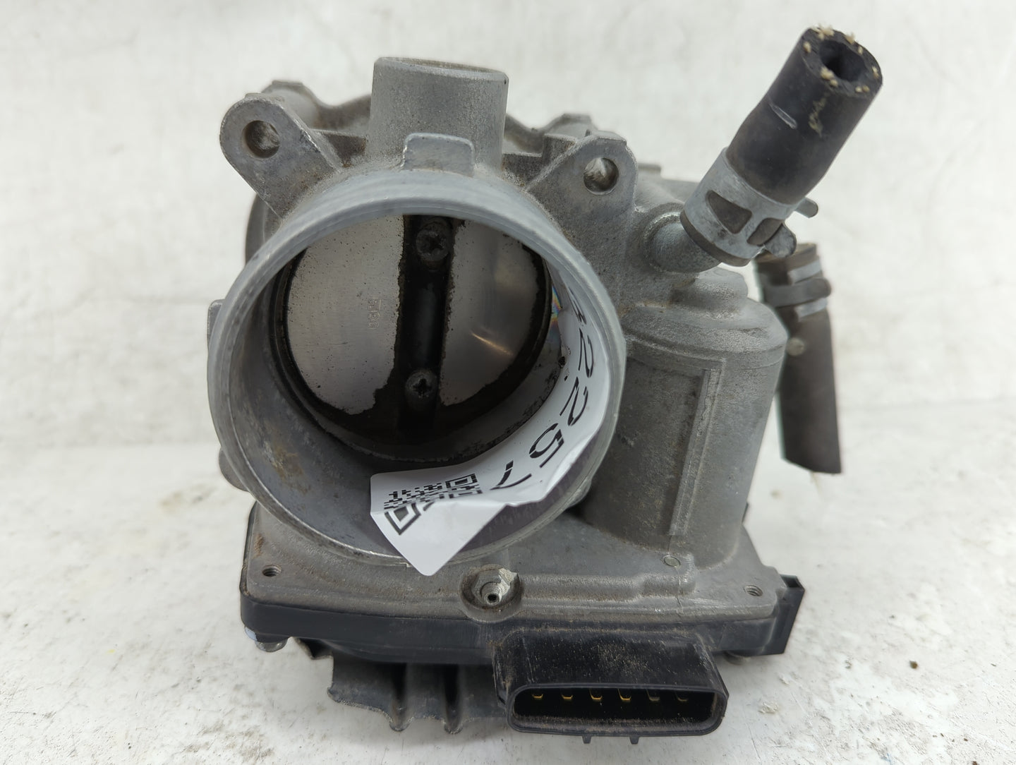 2013-2017 Mitsubishi Outlander Throttle Body Fits Fits 2013 2014 2015 2016 2017 OEM Used Auto Parts - Oemusedautoparts1.com