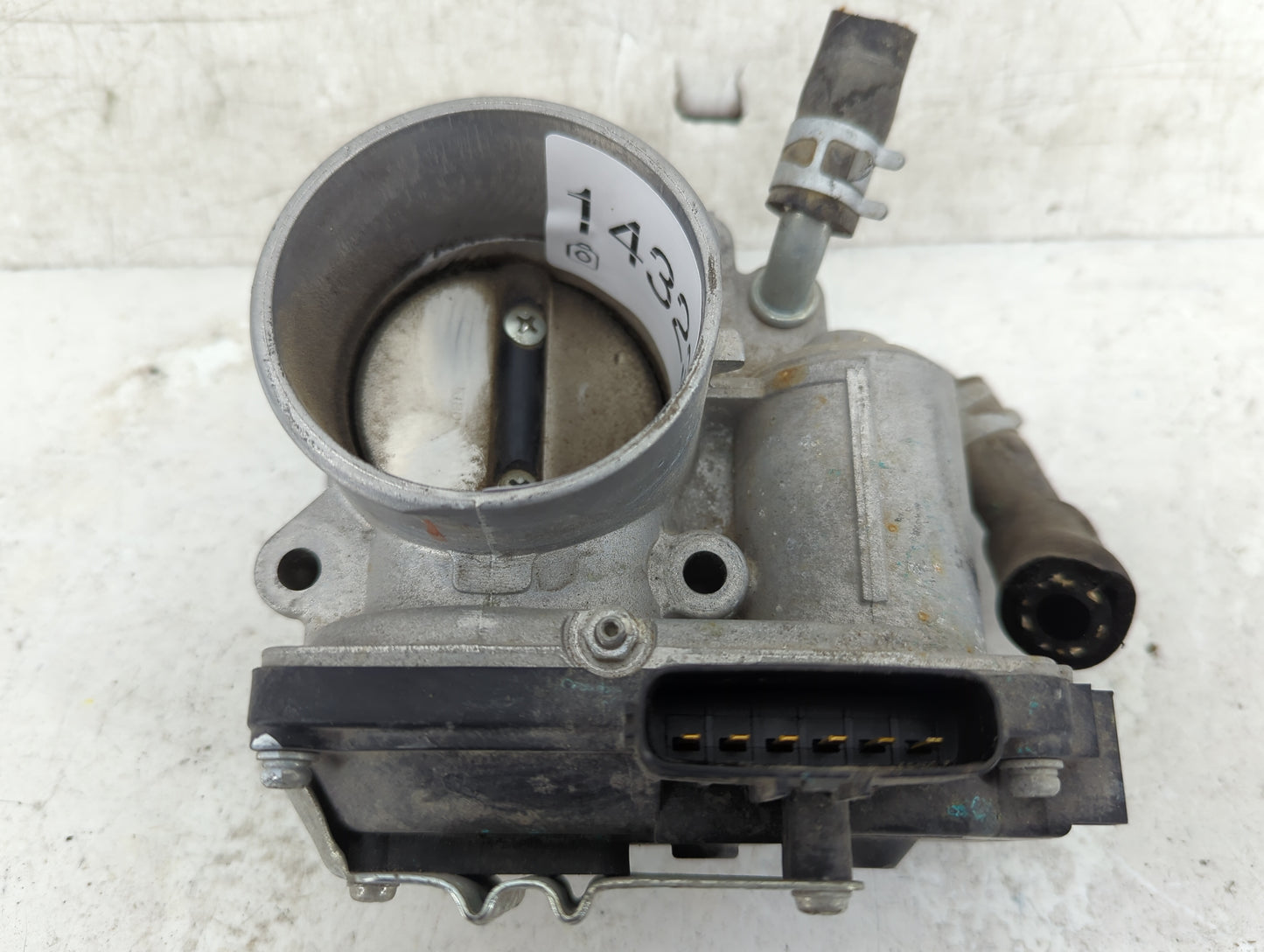 2013-2017 Mitsubishi Outlander Throttle Body Fits Fits 2013 2014 2015 2016 2017 OEM Used Auto Parts - Oemusedautoparts1.com