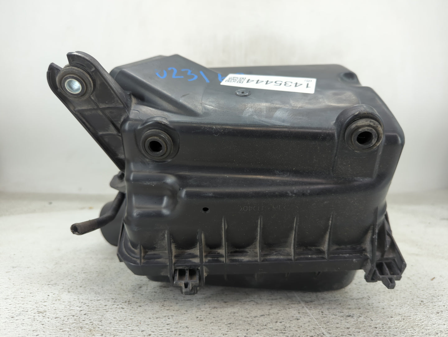 2014-2016 Mitsubishi Outlander Air Cleaner Intake-duct Hose Tube - Oemusedautoparts1.com