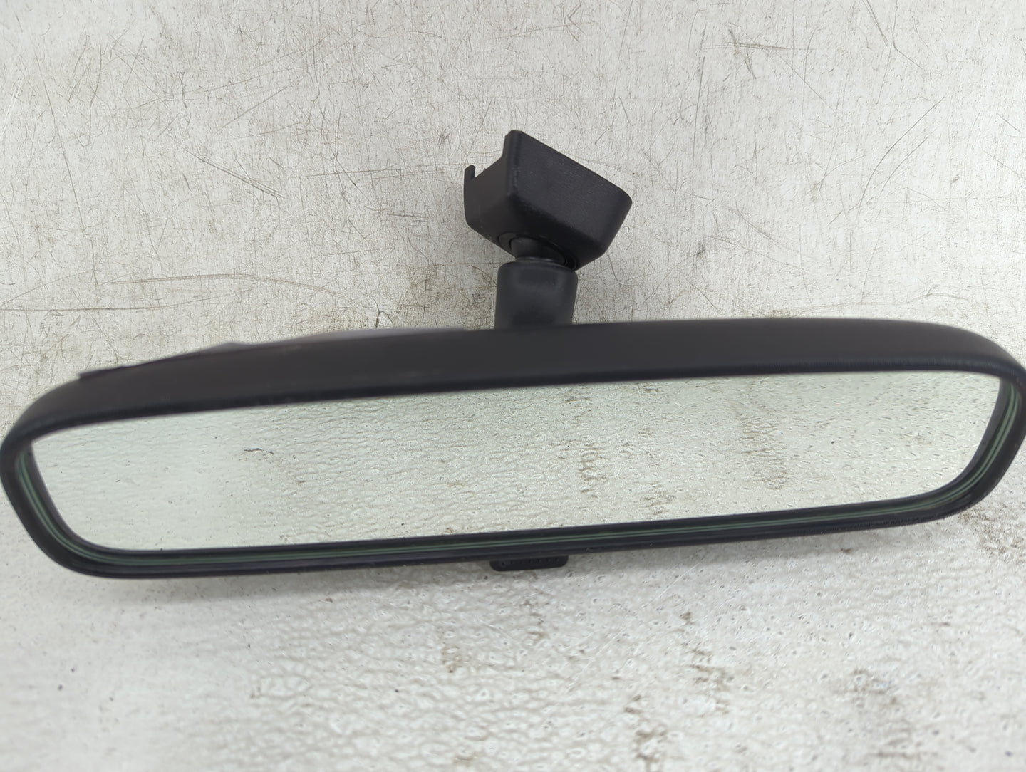 2016 Mitsubishi Outlander Interior Rear View Mirror Replacement OEM Fits OEM Used Auto Parts - Oemusedautoparts1.com