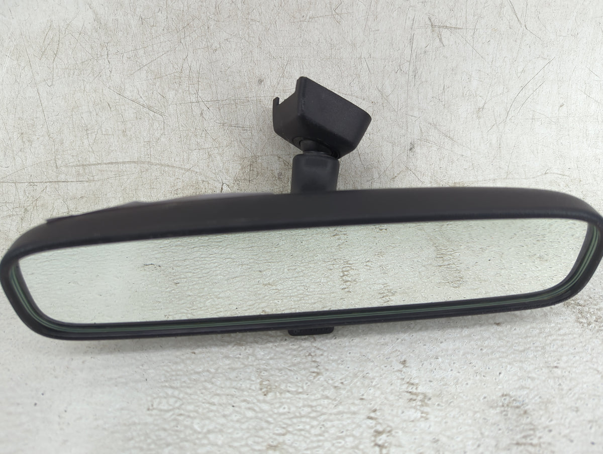 2004-2017 Mitsubishi Outlander Interior Rear View Mirror Replacement OEM P/N:E4022197 E4013197 Fits OEM Used Auto Parts - Oe