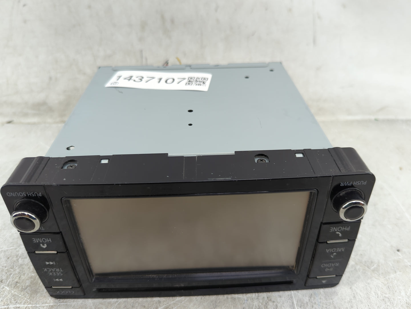 2016 Mitsubishi Outlander Radio AM FM Cd Player Receiver Replacement P/N:8701A692 DY-5MU6R69-T Fits OEM Used Auto Parts - Oe