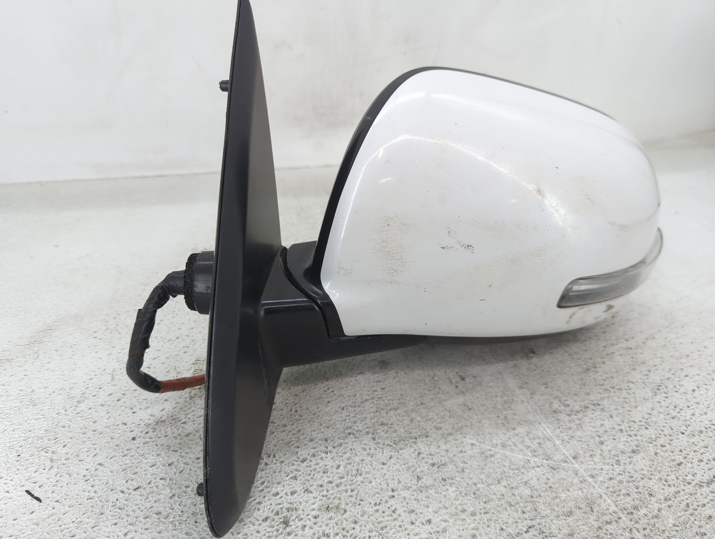 2016 Mitsubishi Outlander Driver Side View Mirror - Left Door Mirror OEM Used - Oemusedautoparts1.com