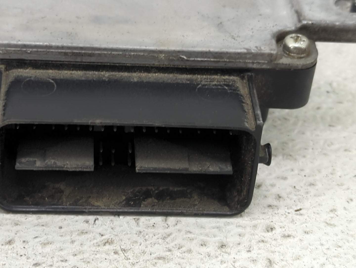 2016 Mitsubishi Outlander PCM Engine Control Computer ECU ECM PCU OEM P/N:1860C571 E6T79678 Fits OEM Used Auto Parts - Oemus