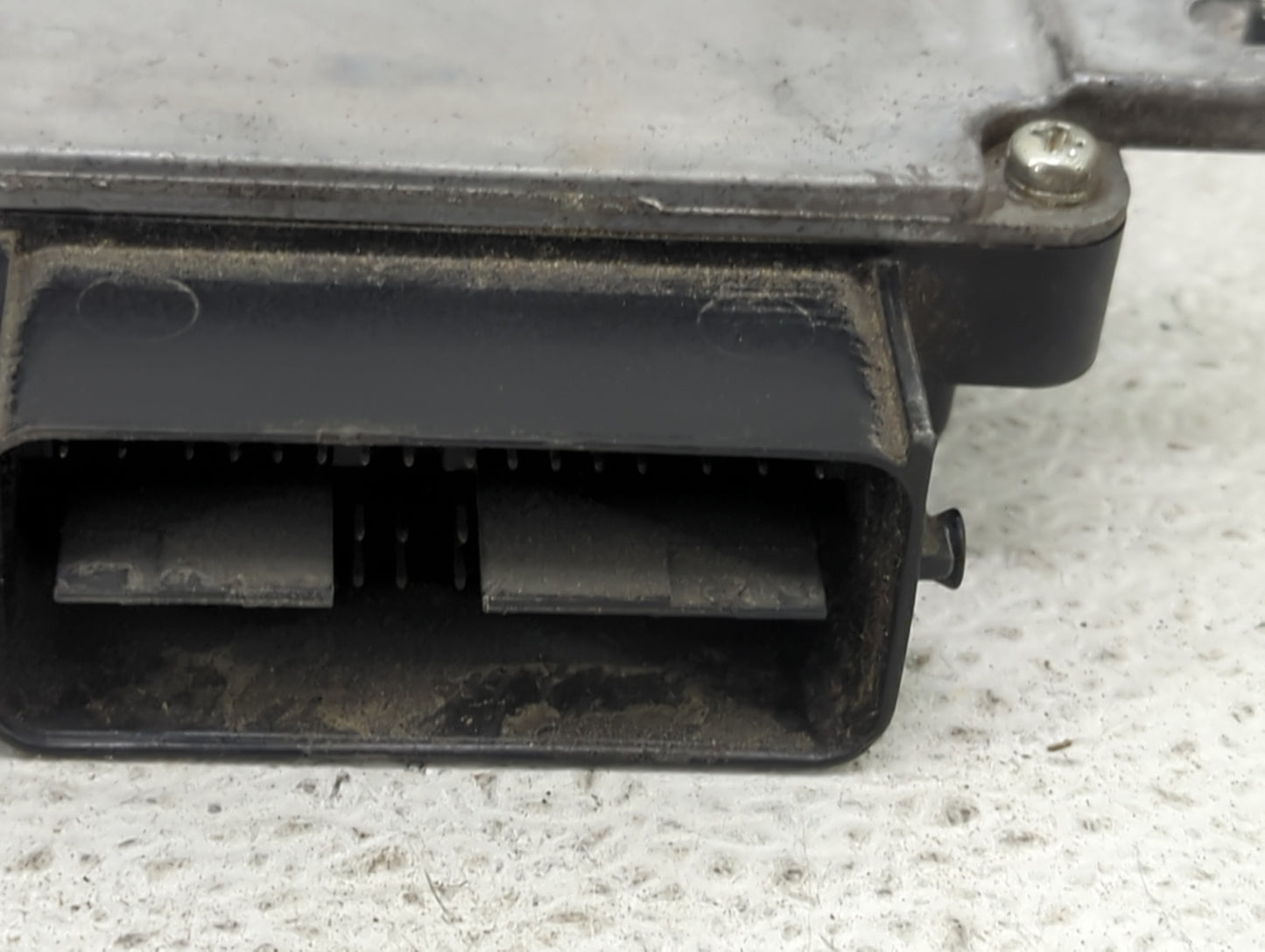2016 Mitsubishi Outlander PCM Engine Control Computer ECU ECM PCU OEM P/N:1860C571 E6T79678 Fits OEM Used Auto Parts - Oemus