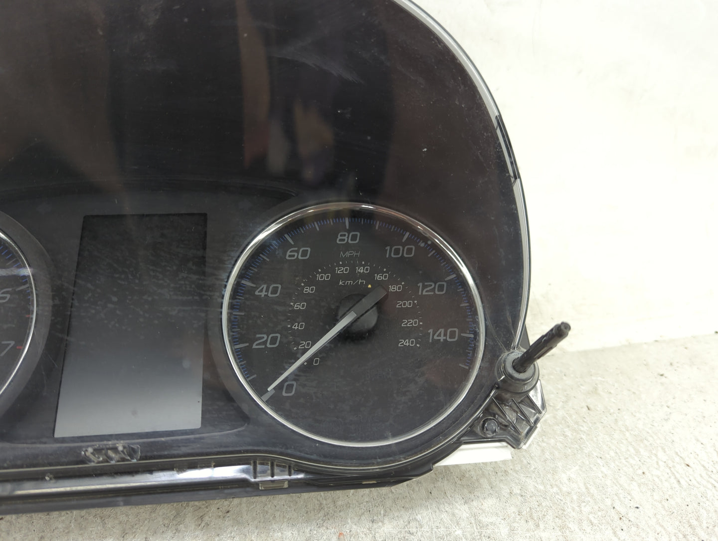 2016 Mitsubishi Outlander Speedometer Instrument Cluster Gauges - Oemusedautoparts1.com