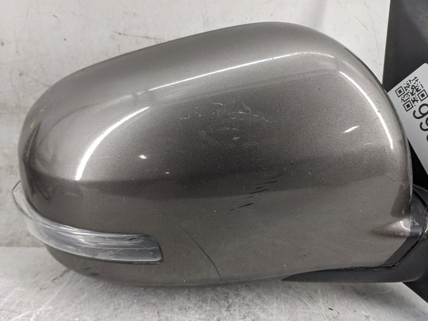 2016 Mitsubishi Outlander Passenger Side View Mirror - Right Door Mirror OEM Used - Oemusedautoparts1.com