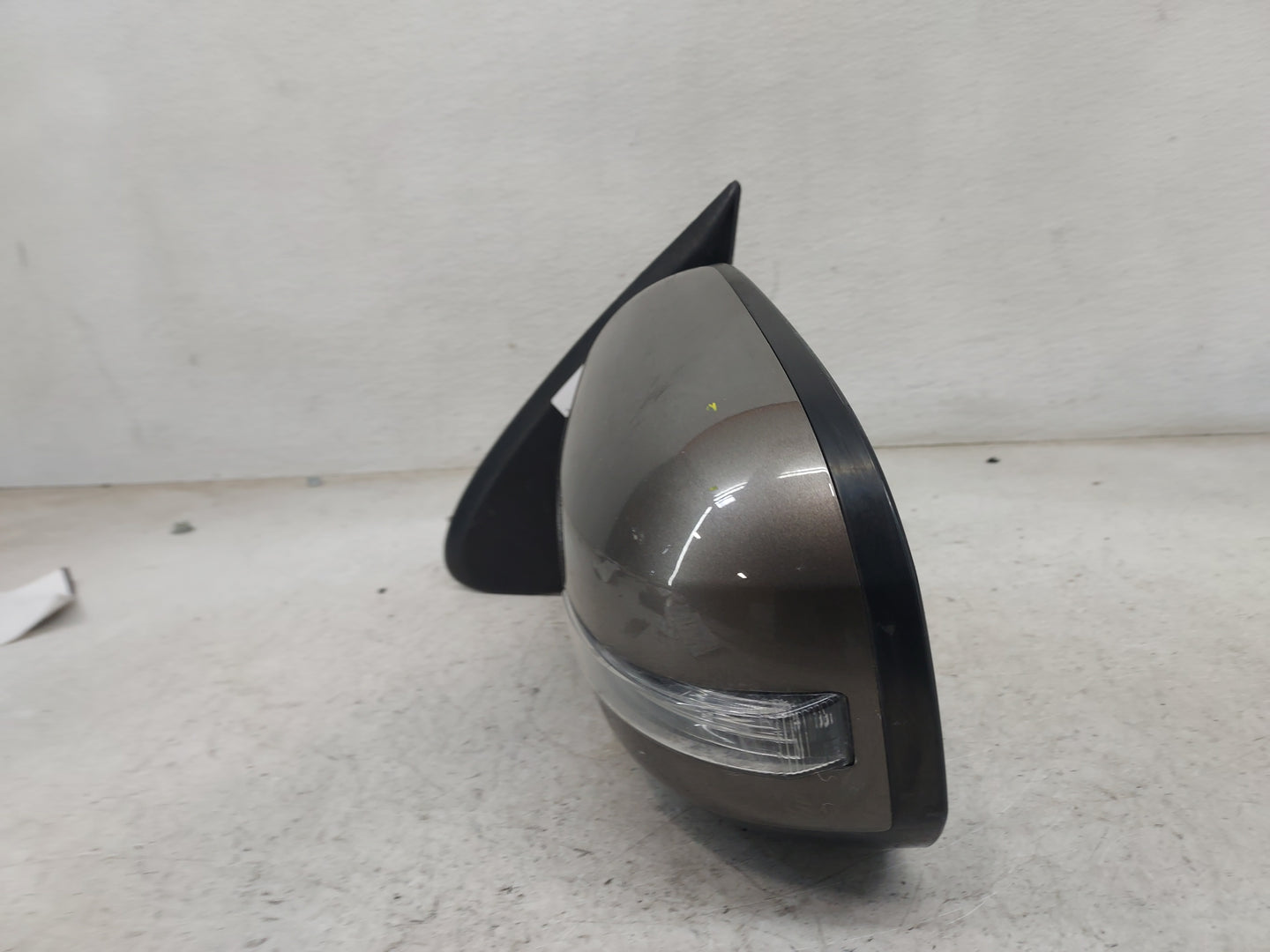 2016 Mitsubishi Outlander Driver Side View Mirror - Left Door Mirror OEM Used - Oemusedautoparts1.com