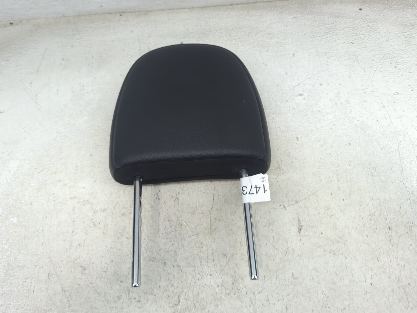 2016 Mitsubishi Outlander Headrest Head Rest Front Driver Seat Black - Oemusedautoparts1.com