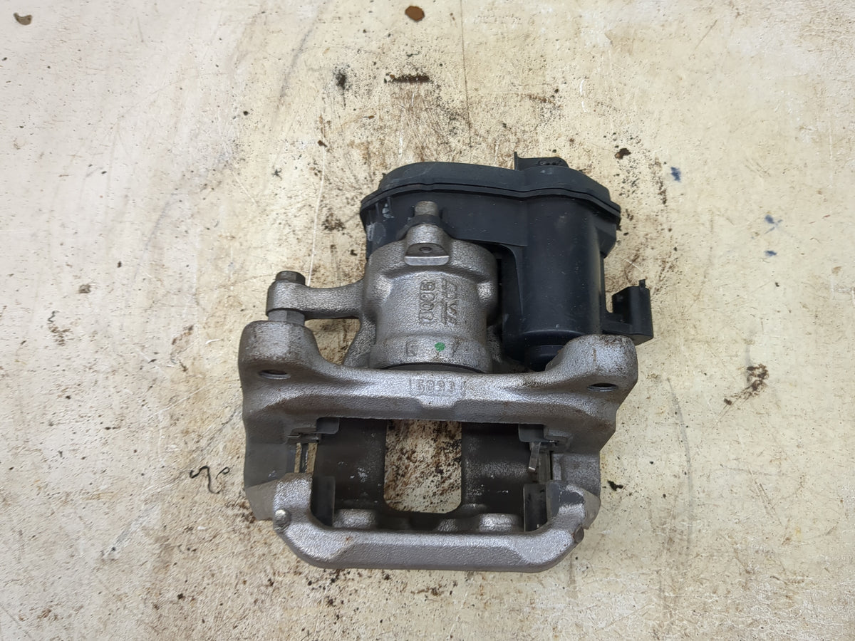 2014-2016 Mitsubishi Outlander Rear Driver Left Brake Caliper - Oemusedautoparts1.com