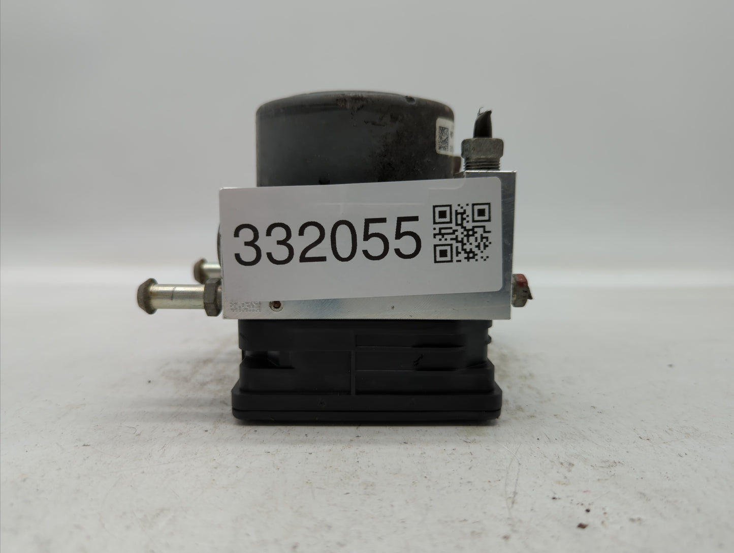 2016 Mitsubishi Outlander ABS Pump Control Module Replacement P/N:4670B231 4670A756 Fits OEM Used Auto Parts - Oemusedautopa