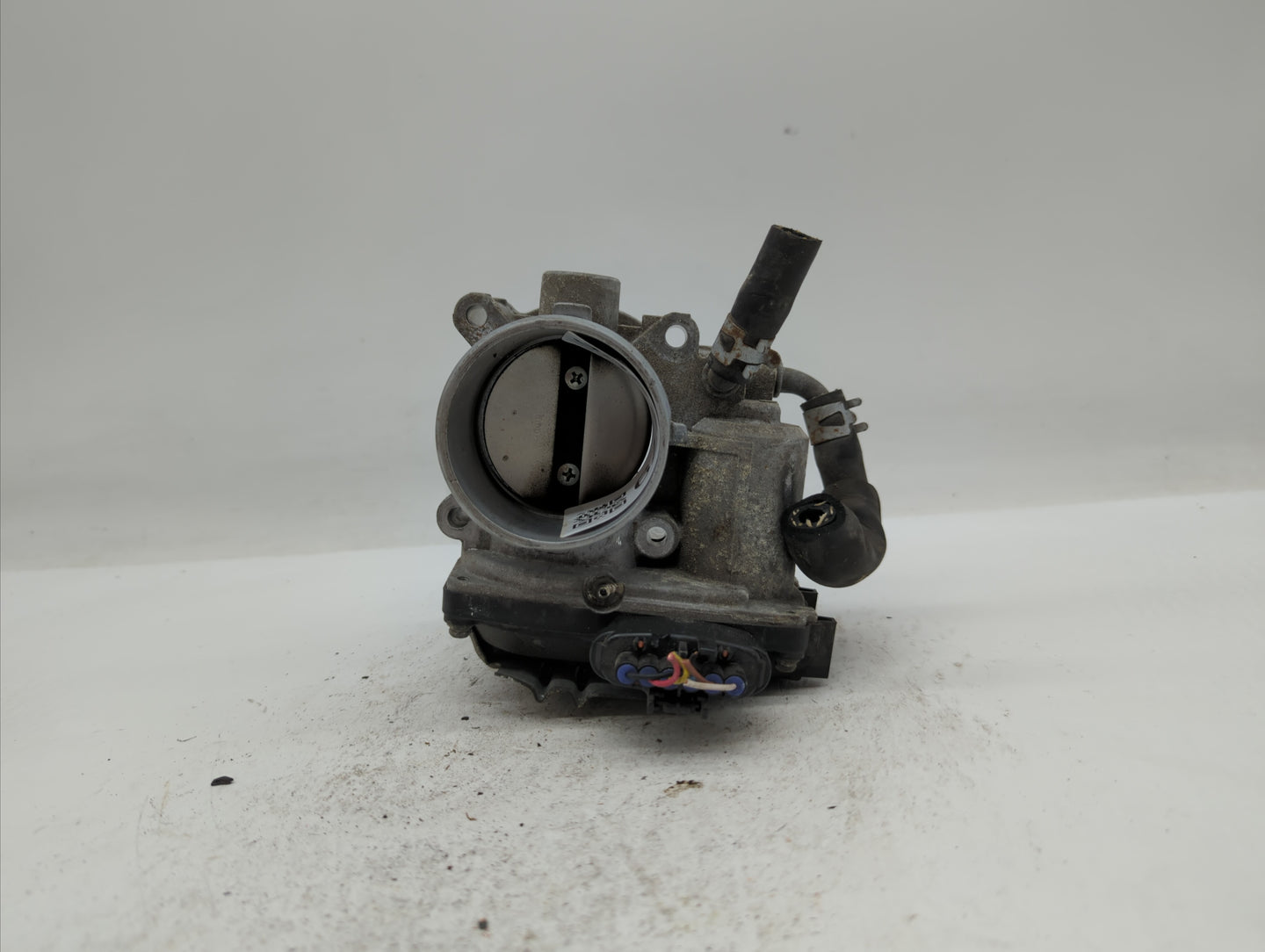 2016 Mitsubishi Outlander Throttle Body Fits OEM Used Auto Parts - Oemusedautoparts1.com