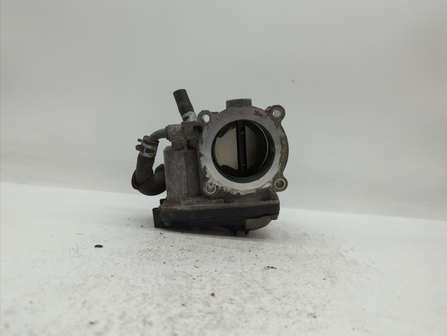 2016 Mitsubishi Outlander Throttle Body Fits OEM Used Auto Parts - Oemusedautoparts1.com