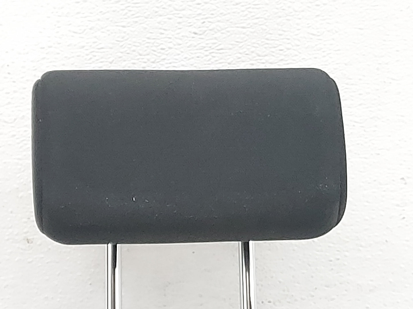 2015-2016 Mitsubishi Outlander Headrest Head Rest Rear Seat Fits Fits 2015 2016 OEM Used Auto Parts - Oemusedautoparts1.com