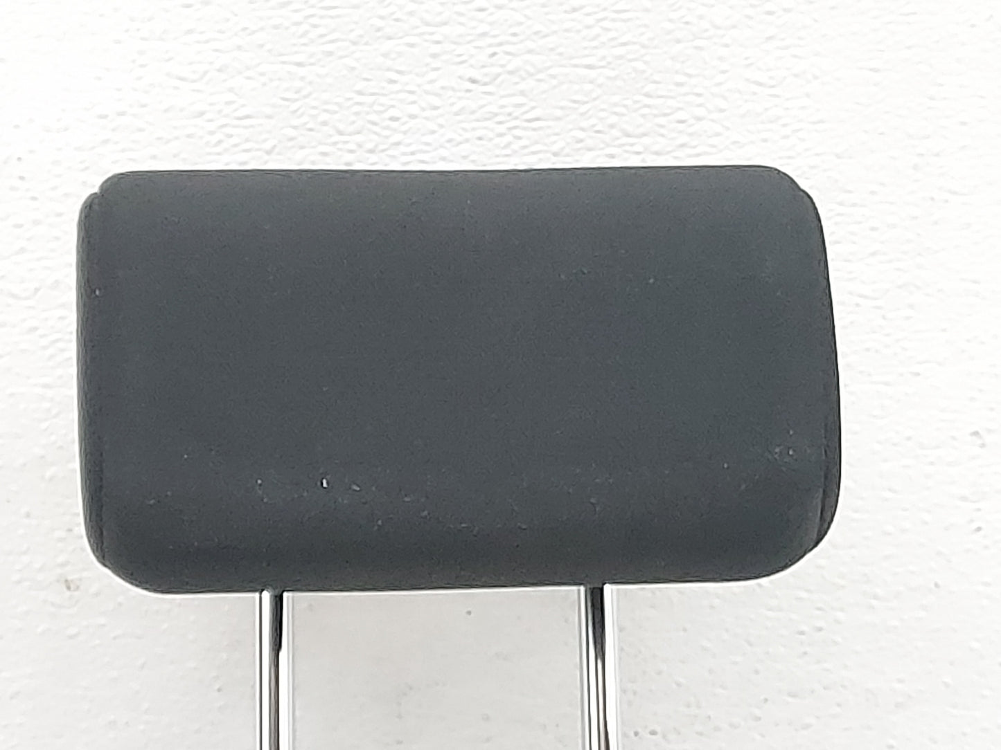 2015-2016 Mitsubishi Outlander Headrest Head Rest Rear Seat Fits Fits 2015 2016 OEM Used Auto Parts - Oemusedautoparts1.com