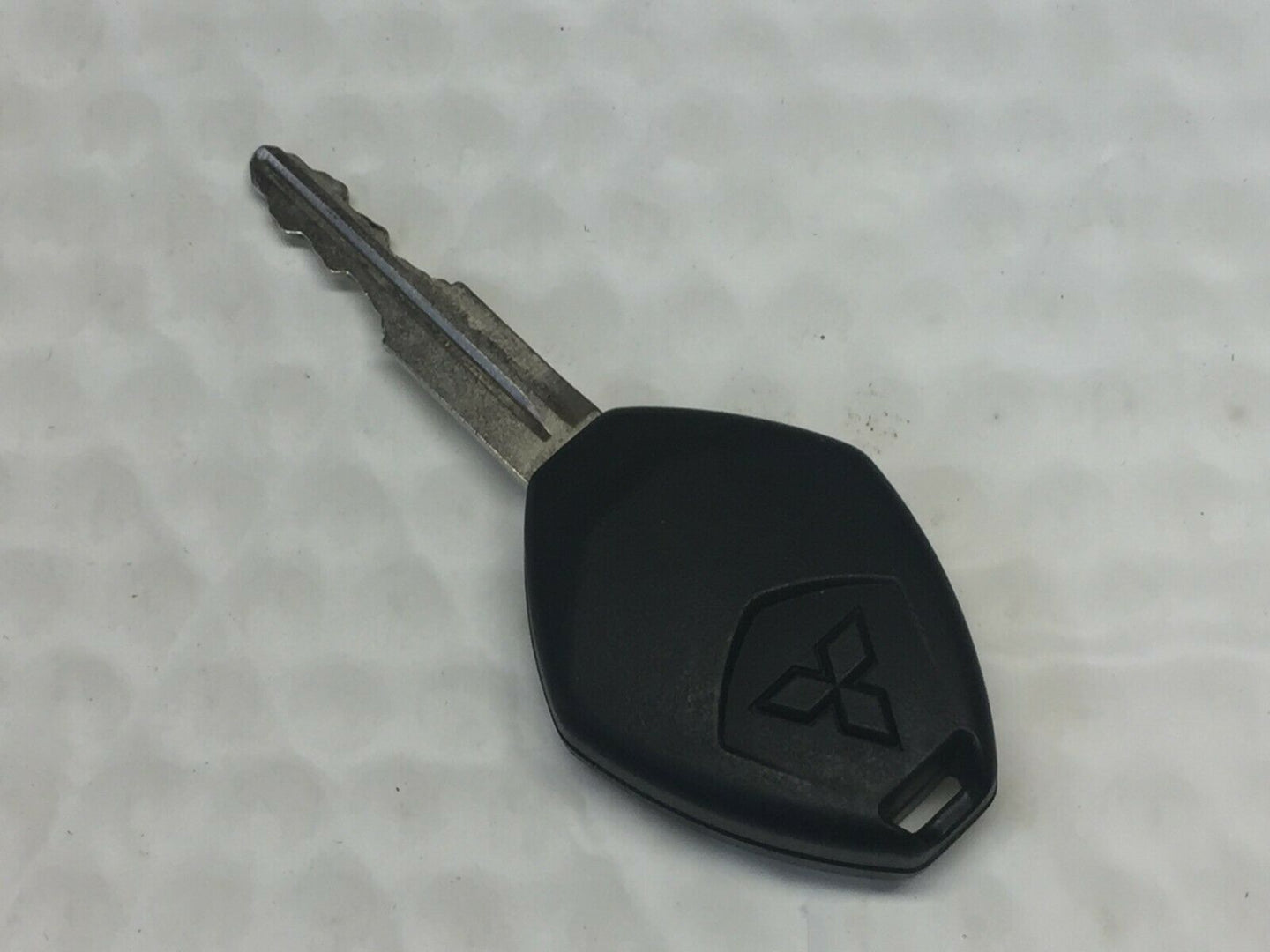 Mitsubishi Outlander Keyless Entry Remote Fob OUCG8D-625M-A 3 buttons - Oemusedautoparts1.com